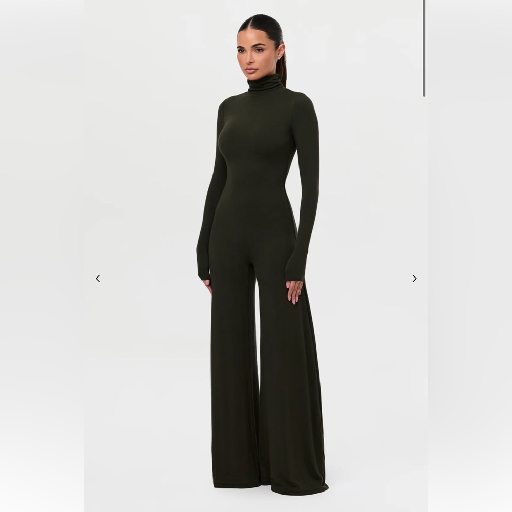 Naked Wardrobe Olive Sculp Wide-Leg Jumpsuit **NEVER WORN**